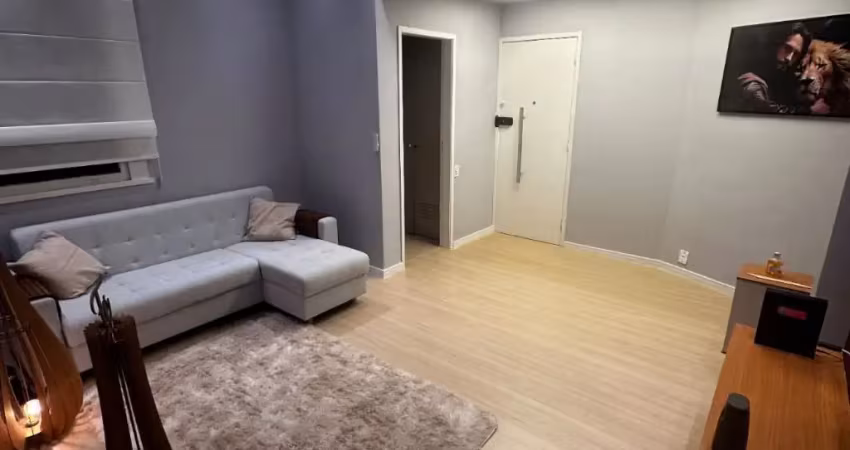 Lindo apartamento reformado no flamengo com 70m2, 2 quartos