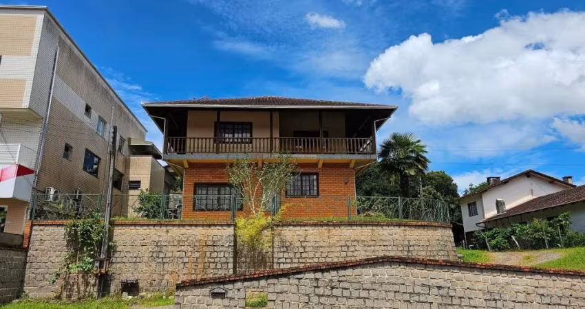 Casa à Venda no bairro Centro - São Bento Do Sul