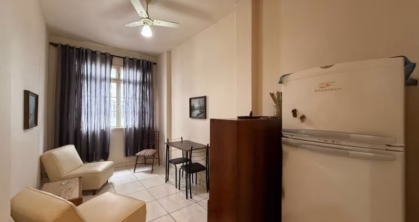 Kitnet apartamento para quem valoriza localização Pitangueiras Guarujá SP