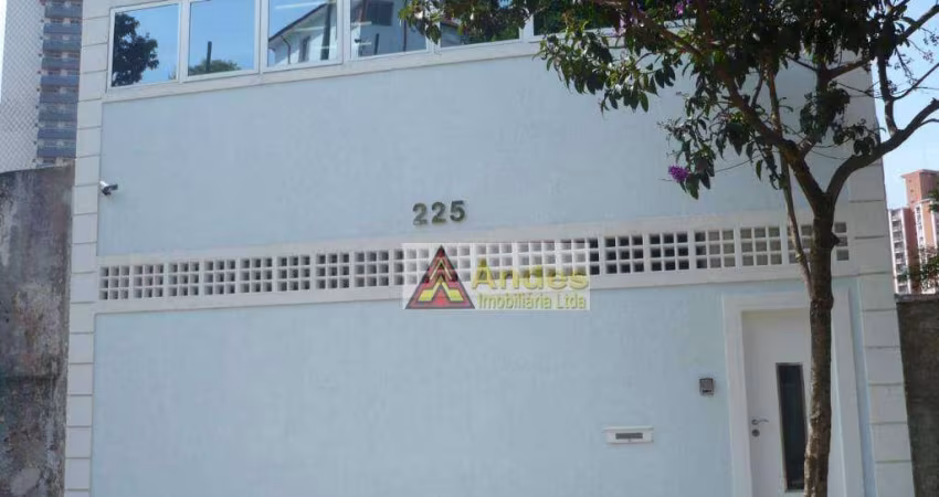 Excelente Prédio Comercial  com 600 m2. de área construída, frente para duas ruas.