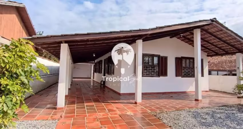 Casa à venda próximo ao mar, praia de leste, pontal do parana - pr