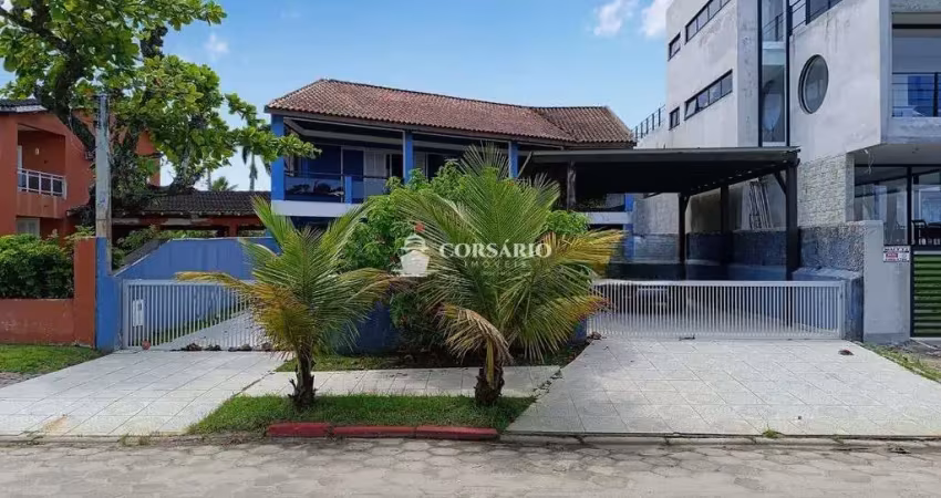 Sobrado beira mar a venda no Atami Norte