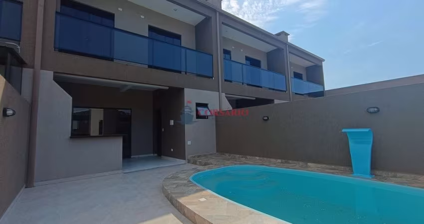 Sobrados novos quadra mar em Pontal do Paraná-PR