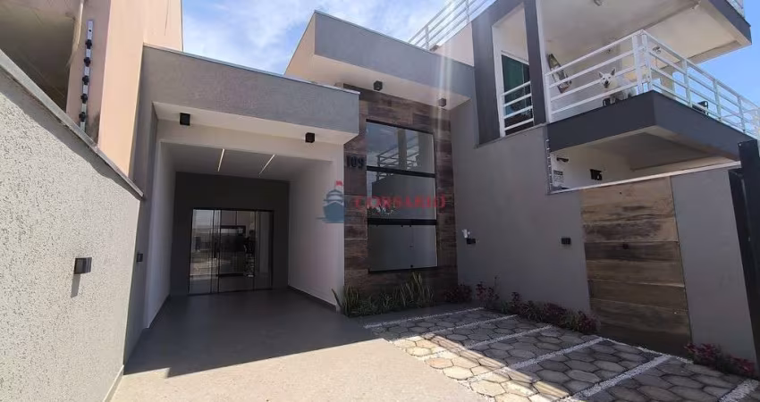 Casa próximo ao mar em praia de Leste