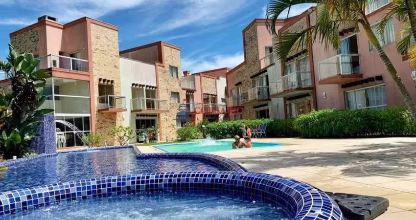 Sobrado em condomínio beira mar