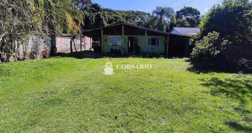 Casa à venda próxima do mar em Pontal do Sul