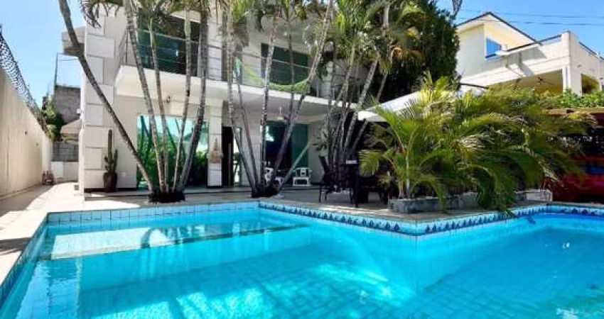 CASA SOLTA | CONDOMÍNIO | 4/4 | PISCINA PRIVATIVA | 245m2