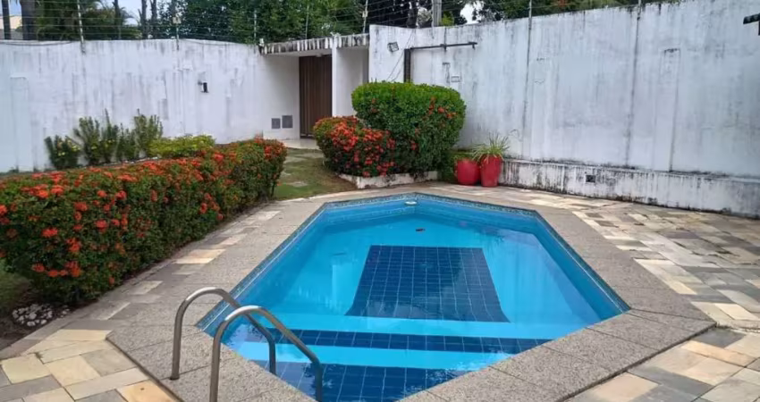 Vendo casa 4 Suítes em Villas do Atlântico