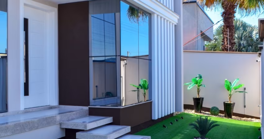 Linda casa com 3 dormitórios finamente mobiliada