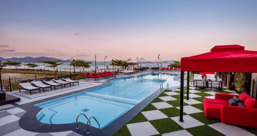 Frente mar viva o luxo de acordar com o som do mar todos os dias. apartamento finamente mobiliado, ao lado do píer, pronto para você. cta:  agende sua visita e descubra o privilégio!
