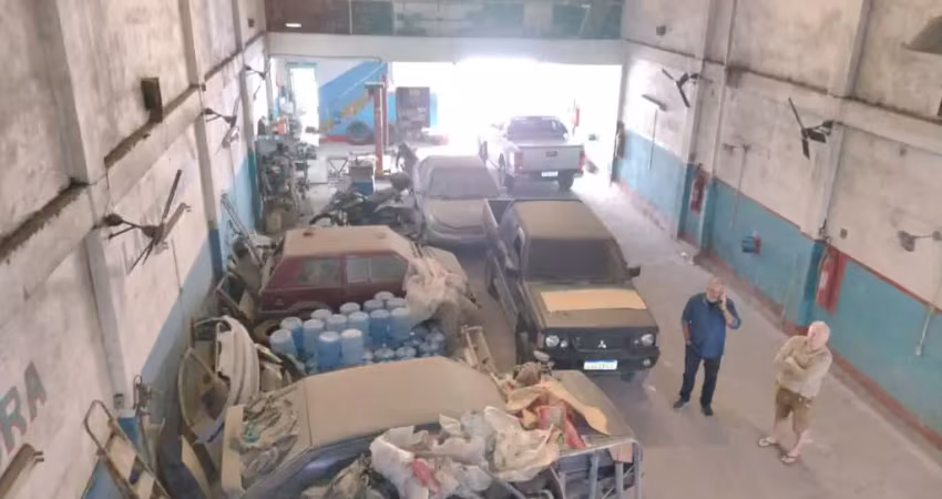 Barracão / Galpão / Depósito com 5 salas à venda em Madureira, Rio de Janeiro 