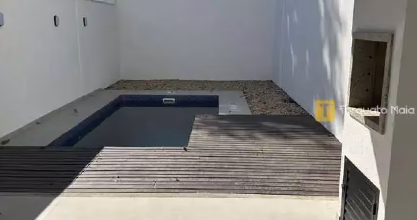Residência Exclusiva com Design Sofisticado e Lazer Completo no Coração do Bairro Atiradores