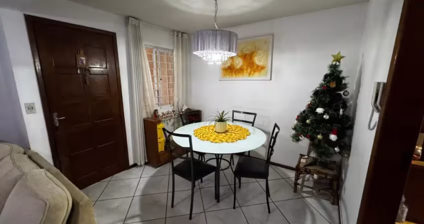 Sobrado em condomínio à venda no boqueirão, com 3 dormitórios e 111m²