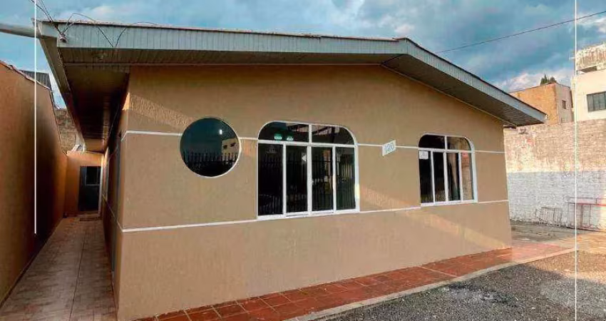 Casa com 4 quartos para alugar no Conradinho, Guarapuava 