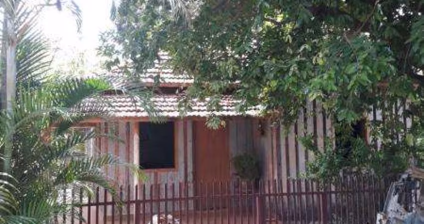 Casa para Venda em Regente Feijó, CENTRO, 2 dormitórios, 1 banheiro, 1 vaga