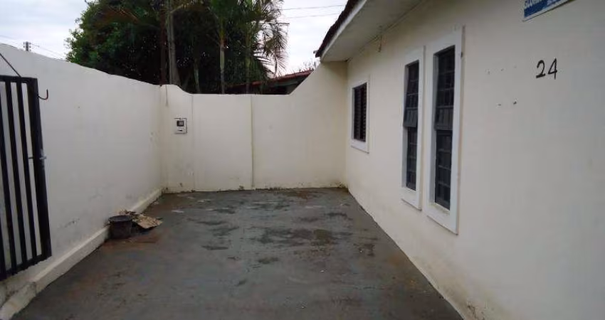 Casa para Venda em Presidente Prudente, MARIO AMATO, 4 dormitórios, 1 banheiro, 2 vagas