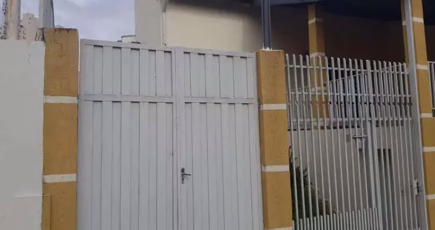 Casa para Venda em Presidente Prudente, CENTRO, 3 dormitórios, 1 suíte, 1 banheiro, 4 vagas