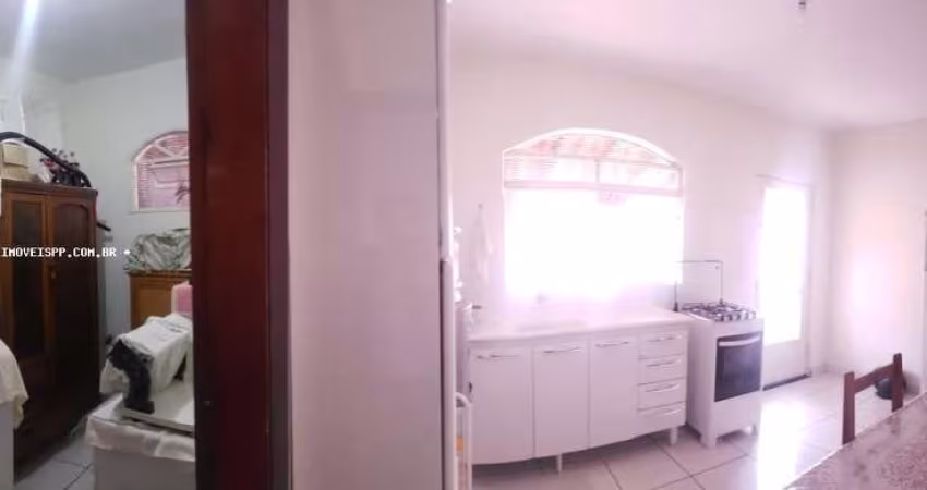 Casa para Venda em Presidente Prudente, CEDRAL, 3 dormitórios, 1 banheiro, 2 vagas