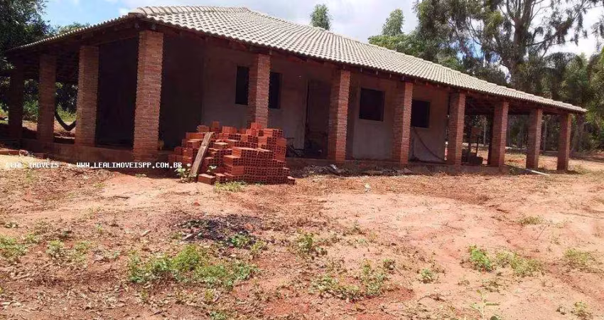 Chácara para Venda em Regente Feijó, CHACARA DAS PAINEIRAS, 3 dormitórios, 1 suíte, 2 banheiros, 2 vagas