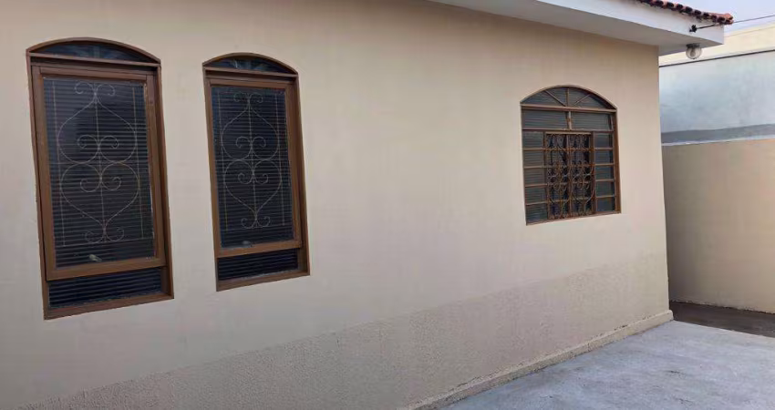 Casa para Venda em Presidente Prudente, TROPICAL, 3 dormitórios, 1 banheiro, 2 vagas