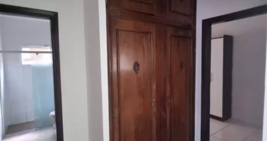 Casa para Venda em Presidente Prudente, COHAB, 3 dormitórios, 1 suíte, 2 banheiros, 2 vagas