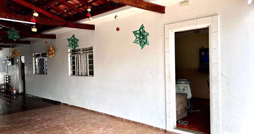 Casa para Venda em Pirapozinho, BELA VISTA, 4 dormitórios, 1 suíte, 2 banheiros, 3 vagas