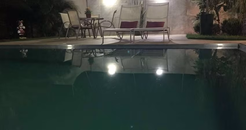Casa para Venda em Presidente Prudente, VILA MACHADINHO, 3 dormitórios, 3 suítes, 5 banheiros, 4 vagas