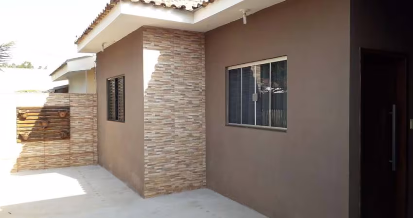 Casa para Venda em Alfredo Marcondes, MIRASSOL, 3 dormitórios, 1 suíte, 3 banheiros, 2 vagas