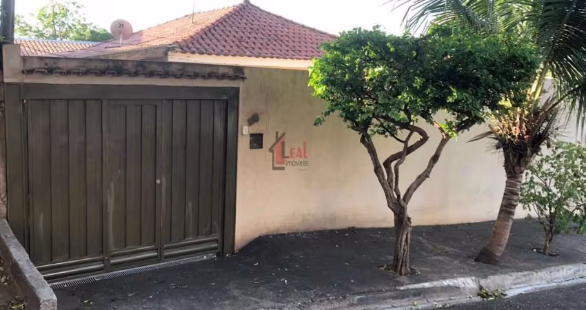 Casa para Venda em Presidente Prudente, CEREJEIRAS, 5 dormitórios, 2 banheiros, 2 vagas
