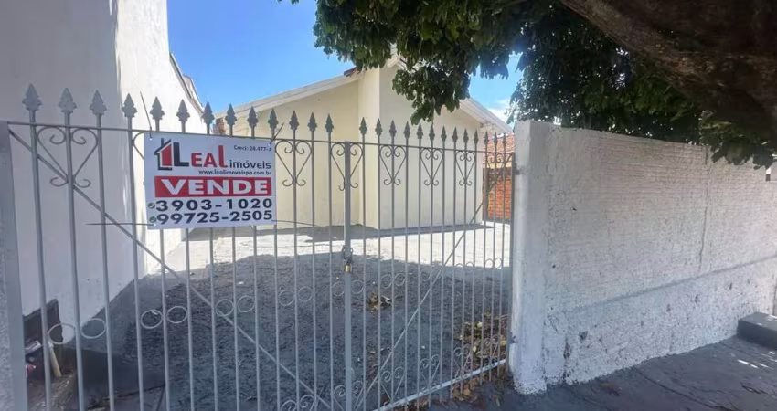Casa para Venda em Presidente Prudente, ANA JACINTA, 1 dormitório, 1 banheiro, 1 vaga