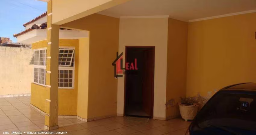 Casa para Venda em Presidente Prudente, SÃO LUCAS, 2 dormitórios, 1 suíte, 3 banheiros, 3 vagas