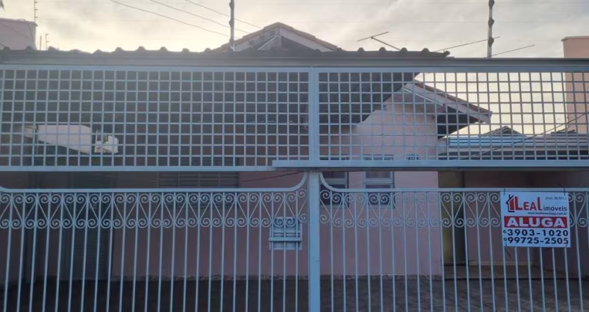 Casa para Locação em Presidente Prudente, SÃO JUDAS, 3 dormitórios, 1 suíte, 2 banheiros, 2 vagas