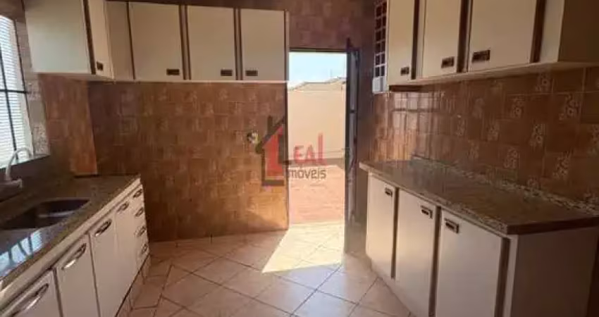 Casa para locação em presidente prudente, bongiovani, 3 dormitórios, 1 suíte, 3 banheiros, 6 vagas