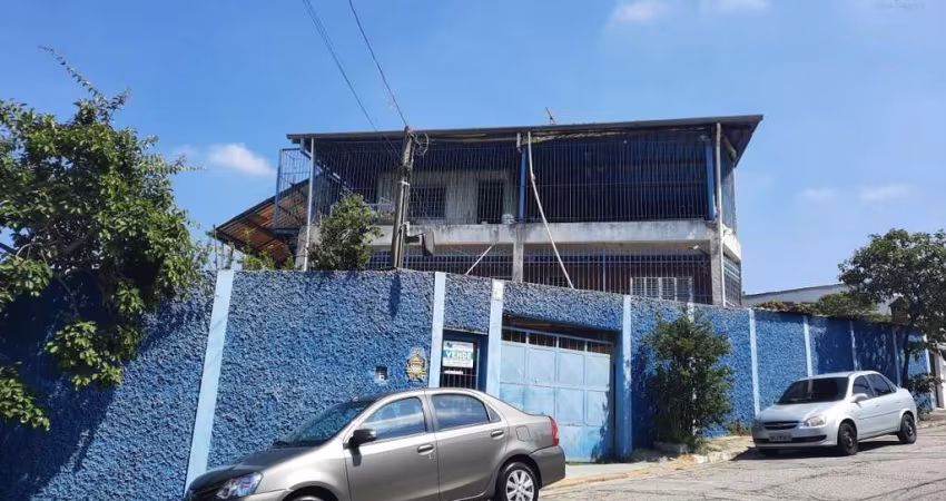 Sobrado para Venda em São Paulo, Vila Zat, 3 dormitórios, 2 banheiros, 6 vagas