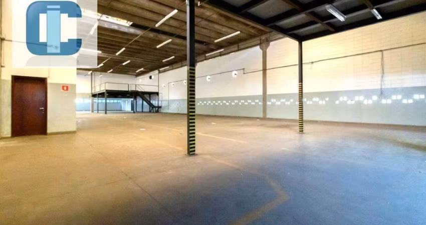 Galpão para alugar, 2000 m² por R$ 52.252,67/mês - Barueri - Barueri/SP