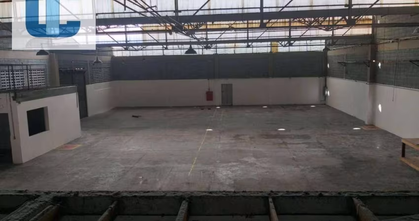Galpão para alugar, 900 m² por R$ 15.100,00/mês - Vila Universal - Barueri/SP