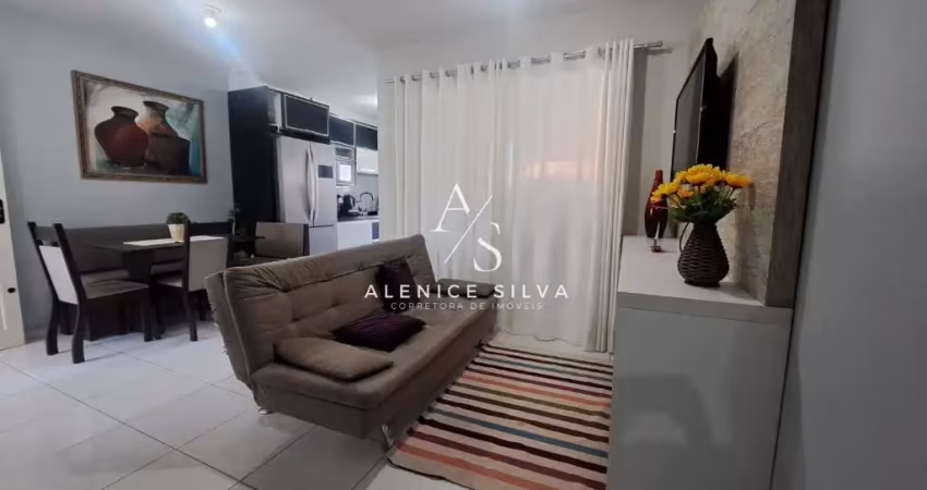 Casa 02 dormitórios 02 vagas de garagem no Ceniro