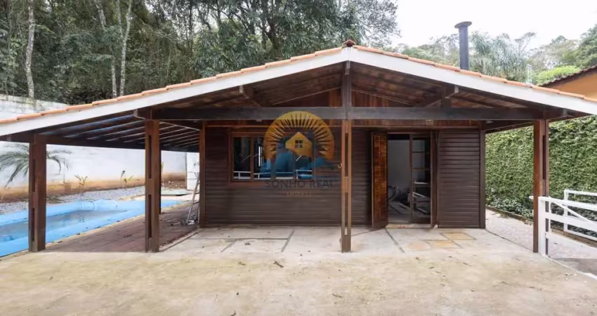 Casa com 3 quartos à venda, 174 m² por R$ 610.000 - Granja Carneiro Viana - Cotia/SP