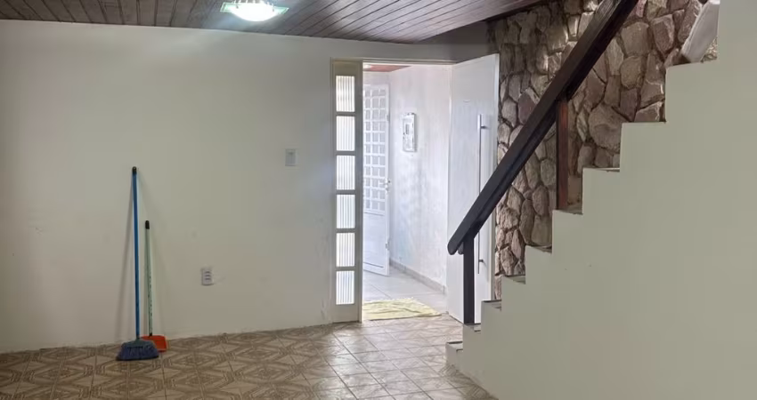 casa duplex com 3 quartos no cordeiro