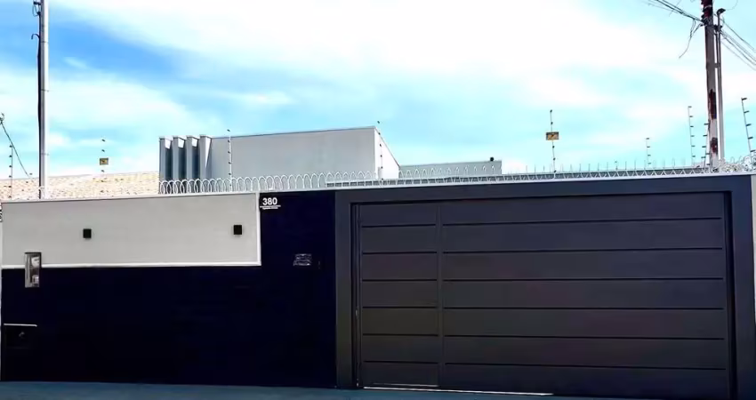 Casa com Piscina e área gourmet