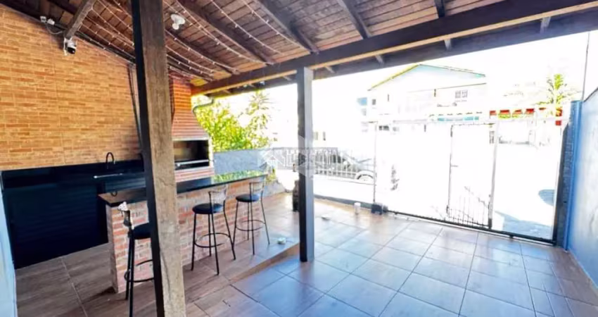 Casa com 3 dormitórios/ quartos em são josé sc, bairro potecas á venda por r$ 440.000,00