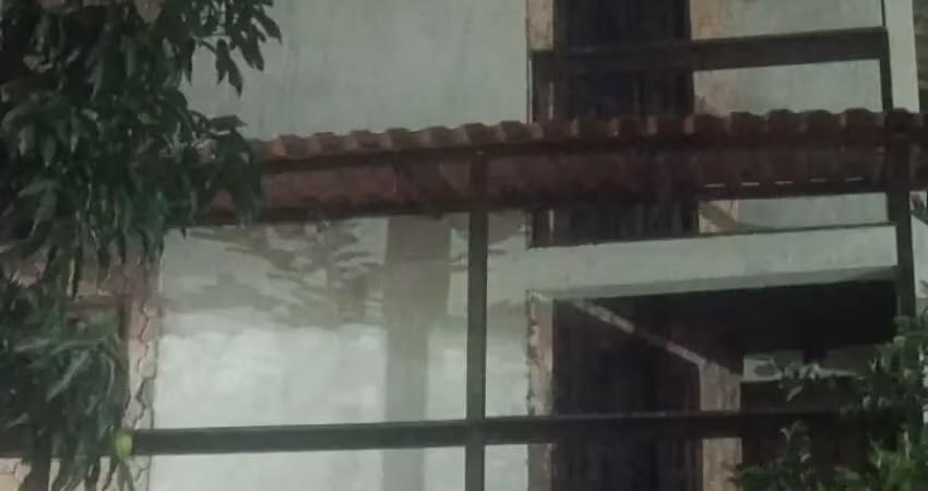Loft com 1 quarto para alugar no Charitas, Niterói 