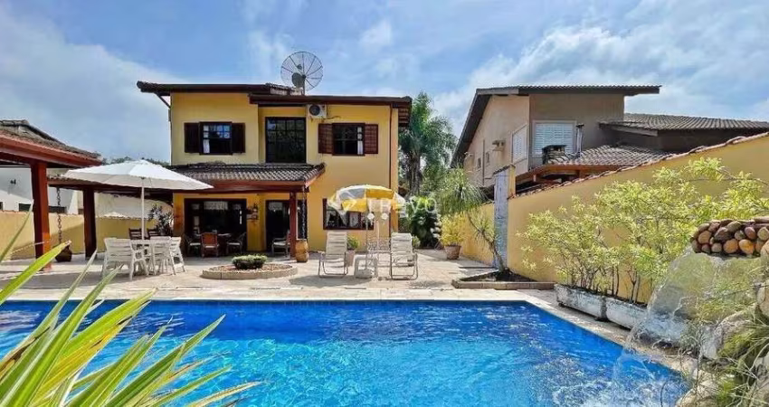 Casa à Venda com 3 quartos, 2 banheiros, 4 vagas e 202m² por R$ 3.000.000