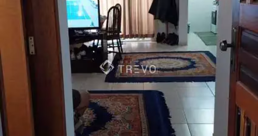 CASA A VENDA COM 3 DORMITÓRIOS NO MAITINGA