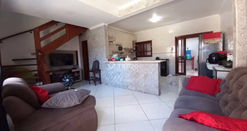CASA EM VILLAGIO À VENDA 3 DORM, 2 WC, 2 VAGAS EM BERTIOGA/SP