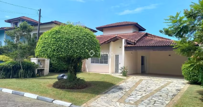 CASA EM CONDOMÍNIO FECHADO PARA VENDA OU LOCAÇÃO ANUAL 3 DORM, 4 WC 4 VAGAS