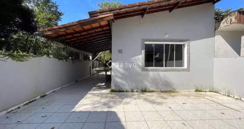 Casa em condomínio fechado para locação anual com 2 dorm/1 wc em bertioga/sp