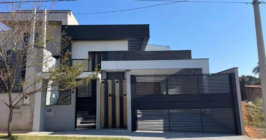 Casa para venda em Pinheirinho de 250.00m² com 3 Quartos, 1 Suite e 2 Garagens