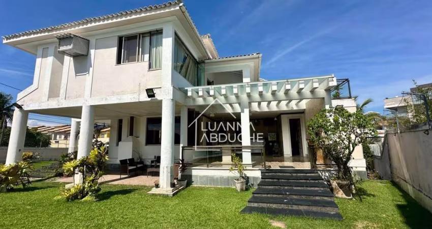 Casa à venda em Camboinhas, com 4 dormitórios, 3 suítes, 484 m² por R$ 3.950.000 - Camboinhas - Niterói/RJ