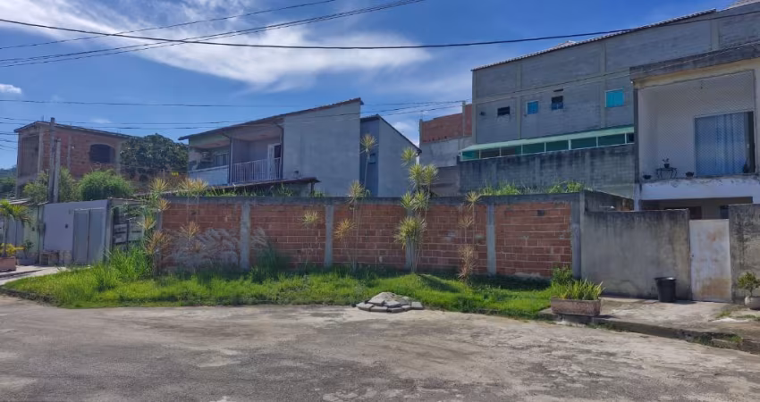 Terreno de 280m2 localizado na Est. do Cabuçu de Baixo
